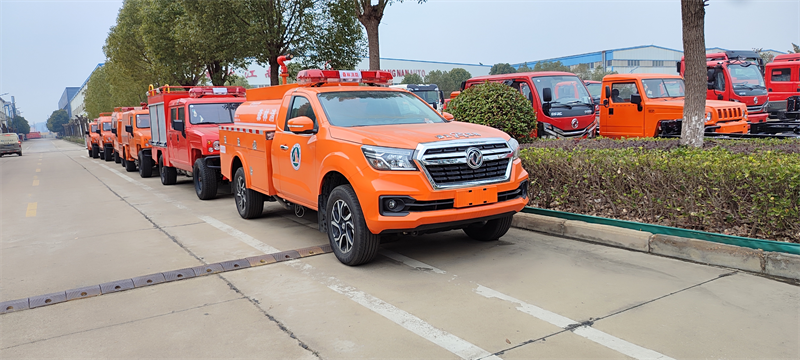 四驱1.1吨东风皮卡消防车
