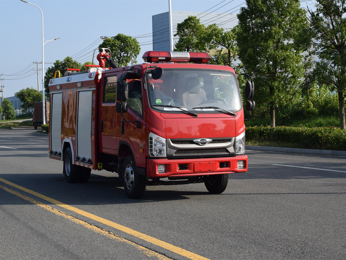 2吨福田领航泡沫消防车