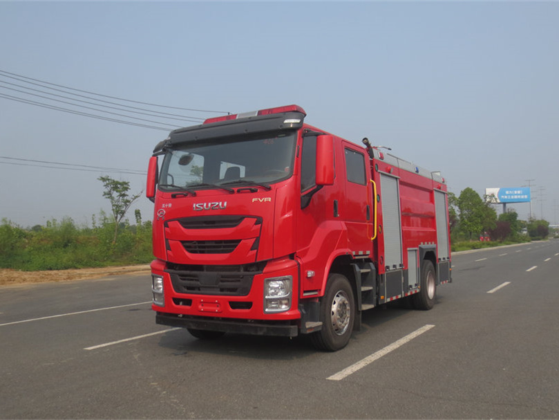 五十铃7吨泡沫消防车