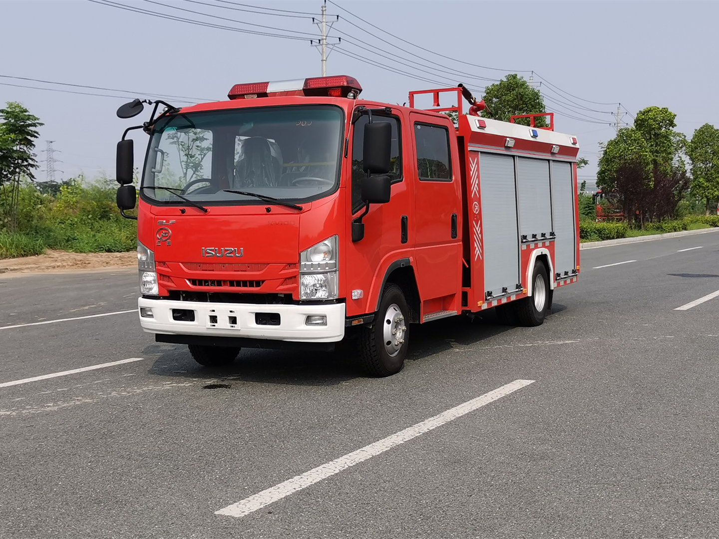 2.5吨庆铃泡沫消防车