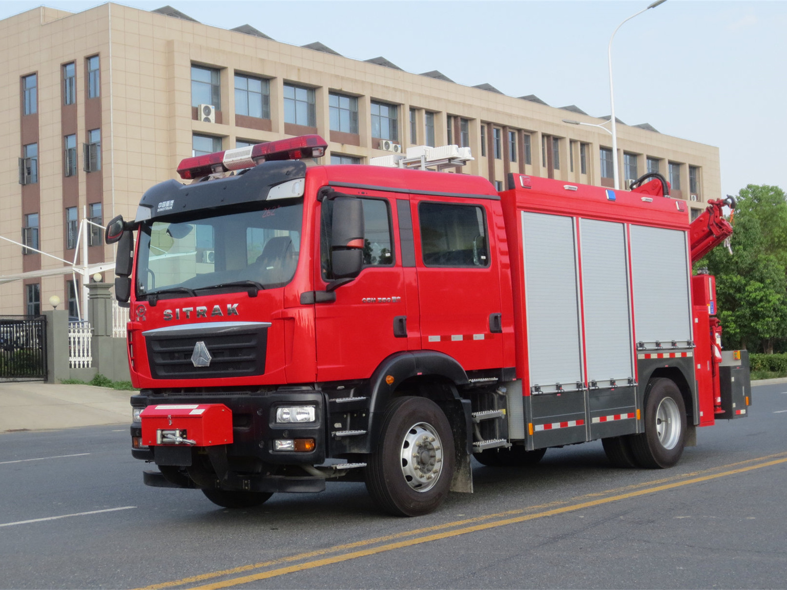 汕德卡单桥抢险救援车